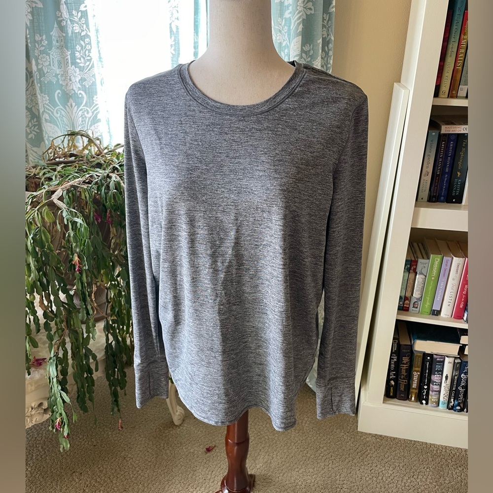 Athleta gray activewear long sleeve cross back top
